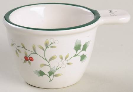 Winterberry 1/4 Cup Measuring Cup