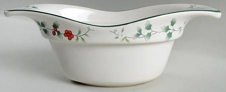 Winterberry Gravy Server