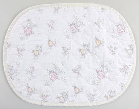 Wyndham Oval Cloth Placemat