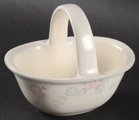 Wyndham Small Basket
