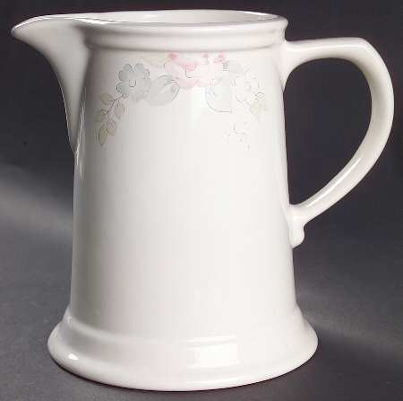 Wyndham 32 Oz Pitcher