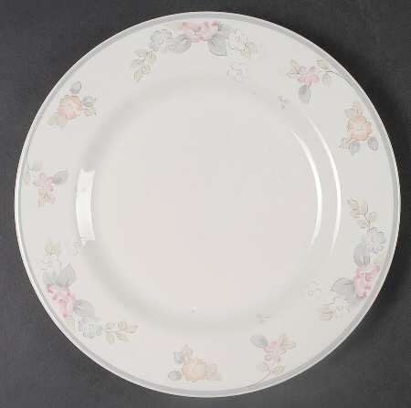 Wyndham Luncheon Plate