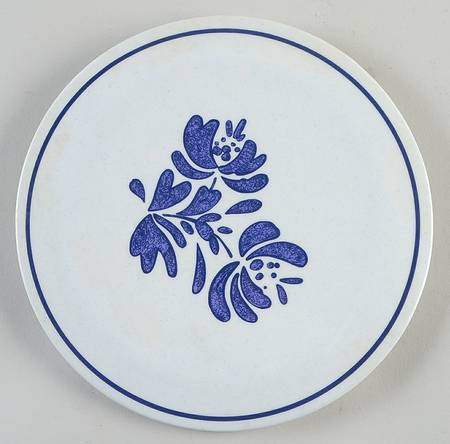 Yorktowne Plastic Trivet