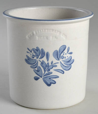Yorktowne Commemorative Gadget Crock