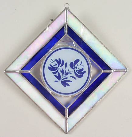 Yorktowne Sculptured Glass Sun Catcher