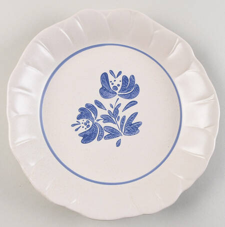 Yorktowne 8" Flower Shape Plate