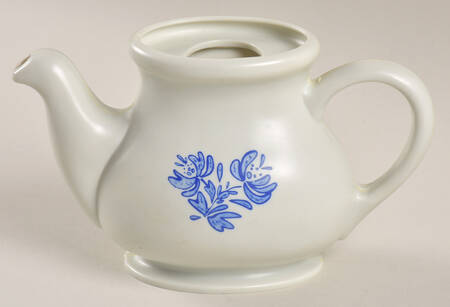 Yorktowne Plastic Child's Teapot No Lid