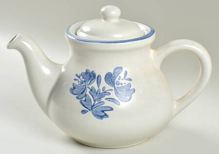 Yorktowne Teapot & Lid