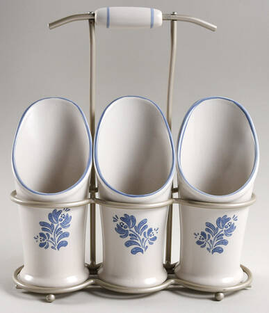 Yorktowne Flatware Caddy-3 Holders & Metal Caddy