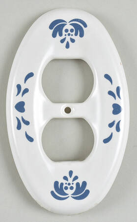 Yorktowne Double Electrical Outlet Cover