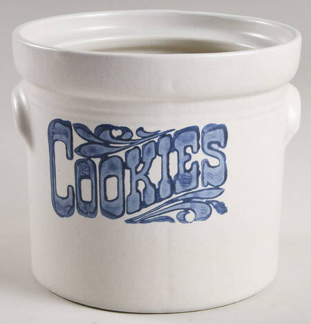 Yorktowne Cookie Jar No Lid by Pfaltzgraff