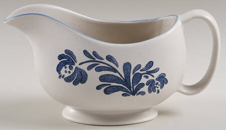 Yorktowne Gravy Boat by Pfaltzgraff