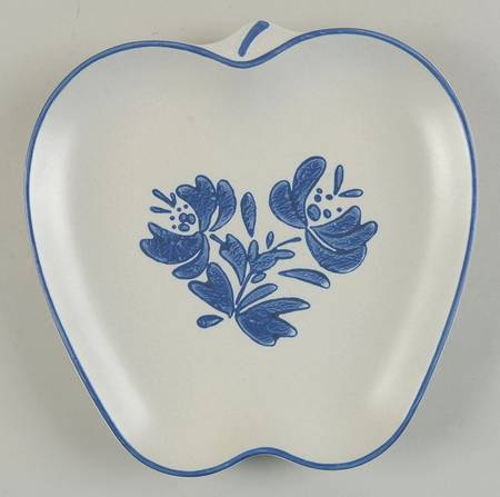 Yorktowne Large Baked Apple Dish