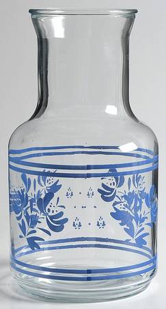 Yorktowne Glasware Beverage Server with Metal Lid