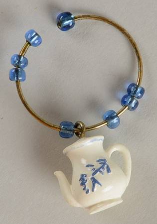 Yorktowne Wine Marker/Charm