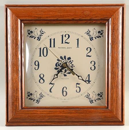 Yorktowne Quartz Clock