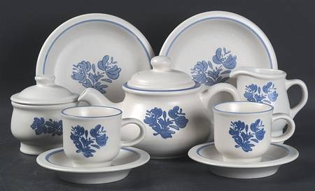 Yorktowne 11 Piece Set