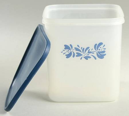 Yorktowne 6" Square Plastic Storage Box