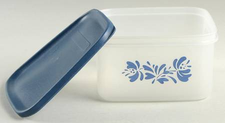 Yorktowne 3" Square Plastic Storage Box
