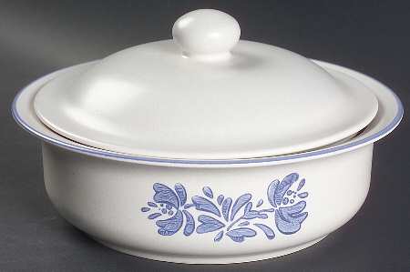 Yorktowne 1.5 Qt Round Covered Casserole