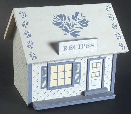 Yorktowne Wood House Recipe Box & Lid