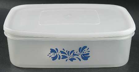Yorktowne 9" Plastic Rectangular Storage Box