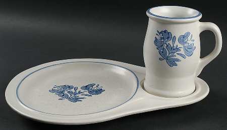 Yorktowne Snack Tray & Coffee Mug Set by Pfaltzgraff