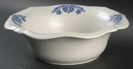 Yorktowne Sculpted Serving Bowl