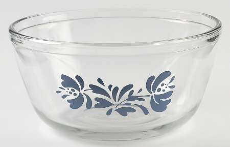Yorktowne 8" Glassware Mixing Bowl by Pfaltzgraff