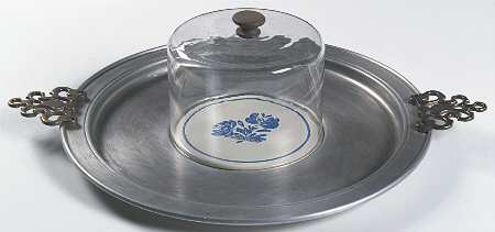 Yorktowne Metal Cheese/Cracker with Glass Dome