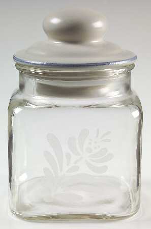 Yorktowne Small Glassware Canister