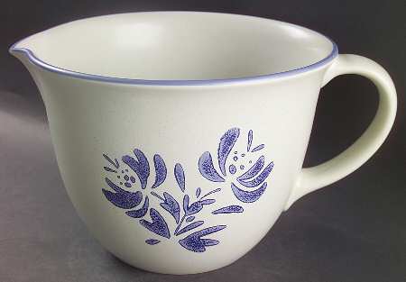 Yorktowne Oversize Batter Bowl by Pfaltzgraff