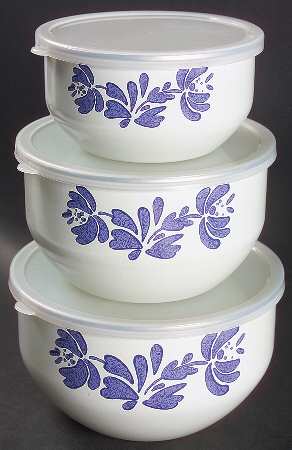 Yorktowne 3 Pc Metal Bowl W/Plastic Lids(5 3/4",6 7/8"&7 3/4