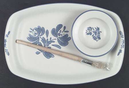 Yorktowne 3-Piece Barbeque (Plate, Bowl and Brush)