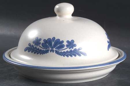 Yorktowne Round Covered Butter