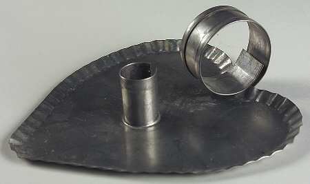 Yorktowne Tinsmith Heart Shaped Chamberstick