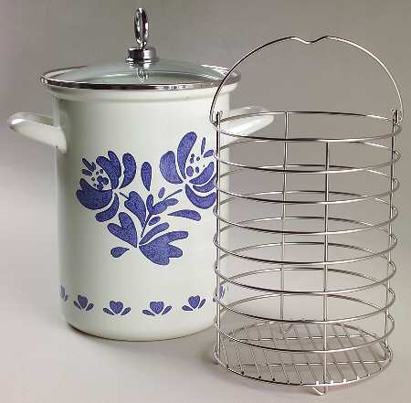 Yorktowne Asparagus Pot & Lid with Metal Steamer
