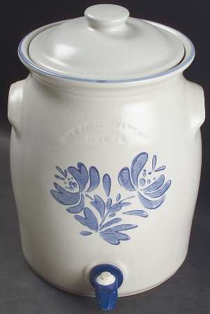 Yorktowne Beverage Crock & Lid