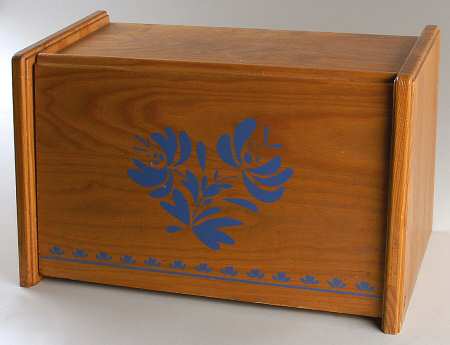 Yorktowne Wood Bread Box