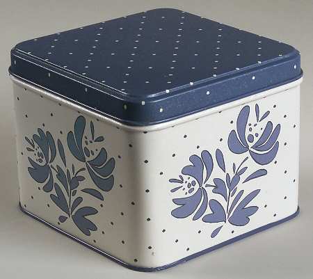 Yorktowne 4" Square Metal Box & Lid