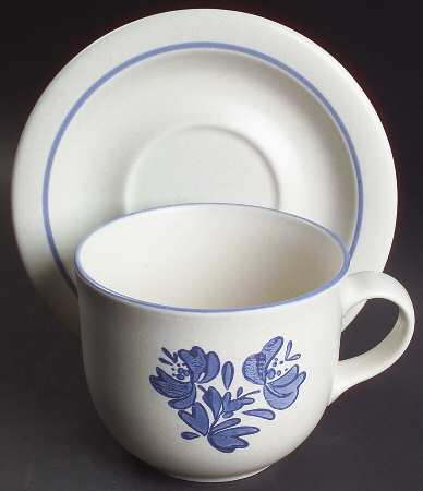 Yorktowne Oversized Cup & Saucer Set