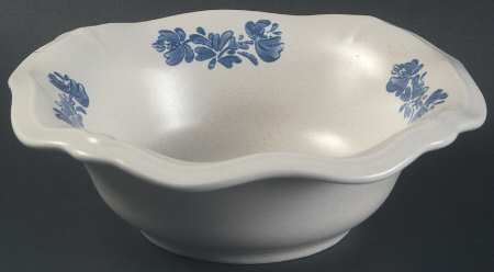 Yorktowne Small Round Fluted Bowl by Pfaltzgraff