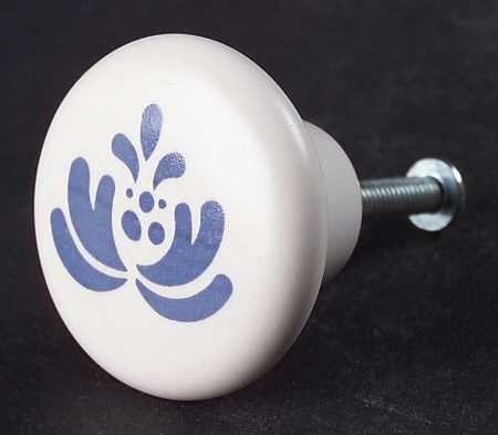 Yorktowne Drawer/Cabinet Pull/Knob by Pfaltzgraff