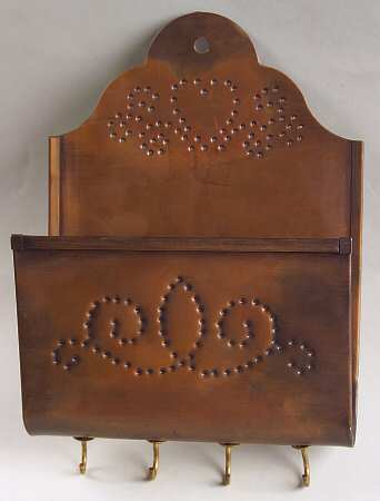 Yorktowne Copper Letter & Key Rack