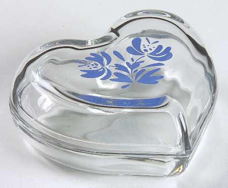 Yorktowne Glassware Heart Shape Box