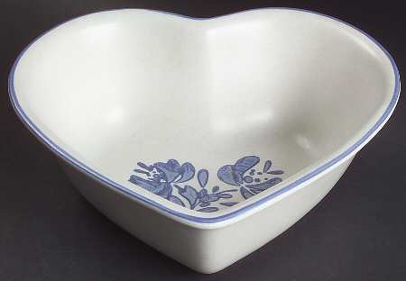 Yorktowne 8" Heart Shaped Bowl by Pfaltzgraff