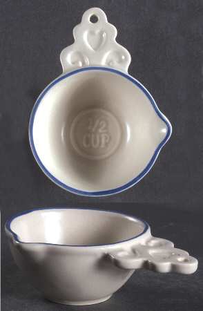 Yorktowne 1/2 Cup Measuring Cup with Spout by Pfaltzgraff