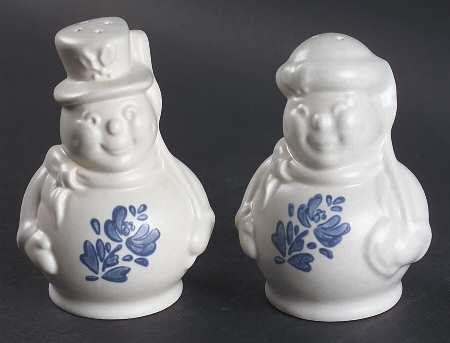 Yorktowne Snow People Salt & Pepper Set