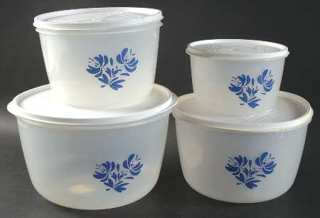 Yorktowne (4 Piece) Plastic Nested Storage Bowl Set