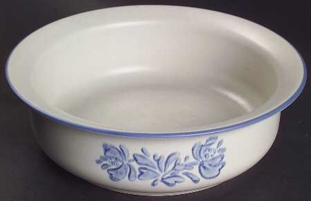 Yorktowne 9" Round Baker